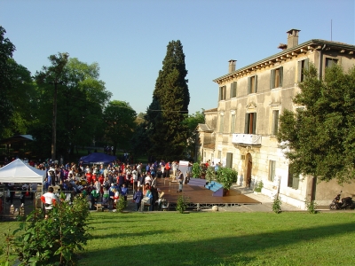 Clicca per vedere l'immagine alla massima grandezza