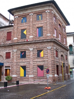 Clicca per vedere l'immagine alla massima grandezza