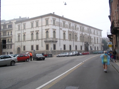 Clicca per vedere l'immagine alla massima grandezza