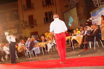Clicca per vedere l'immagine alla massima grandezza