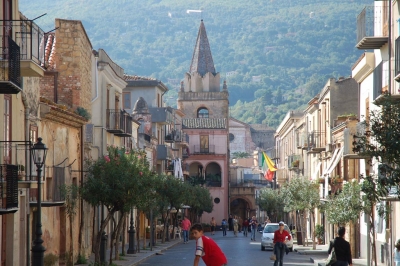 Clicca per vedere l'immagine alla massima grandezza