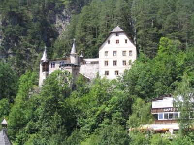 Clicca per vedere l'immagine alla massima grandezza