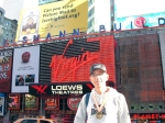 Nome del file=034 - con la medaglia a Times Square.JPG
Dimensione del file=93KiB
Dimensioni=512x384
Aggiunta il=20 Nov 2005 034 - con la medaglia a Times Square.JPG