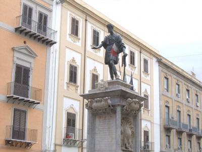 Clicca per vedere l'immagine alla massima grandezza