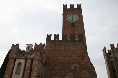 Clicca per vedere l'immagine alla massima grandezza