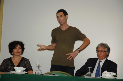 Clicca per vedere l'immagine alla massima grandezza