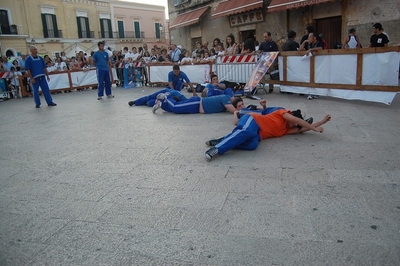 Clicca per vedere l'immagine alla massima grandezza