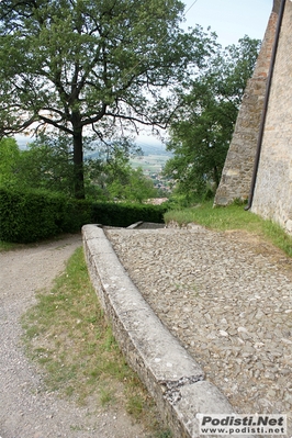 Clicca per vedere l'immagine alla massima grandezza