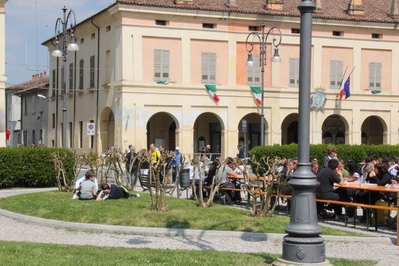 Clicca per vedere l'immagine alla massima grandezza