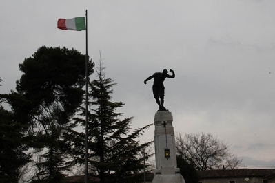 Clicca per vedere l'immagine alla massima grandezza