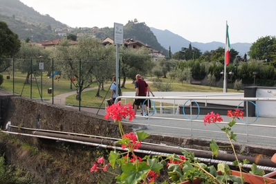 Clicca per vedere l'immagine alla massima grandezza