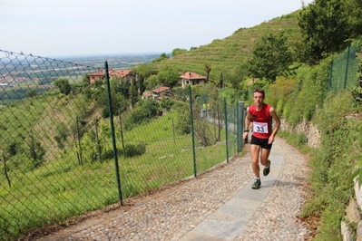 Clicca per vedere l'immagine alla massima grandezza