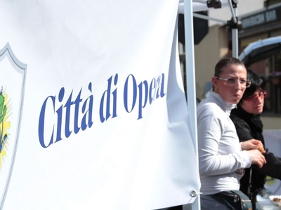 Clicca per vedere l'immagine alla massima grandezza